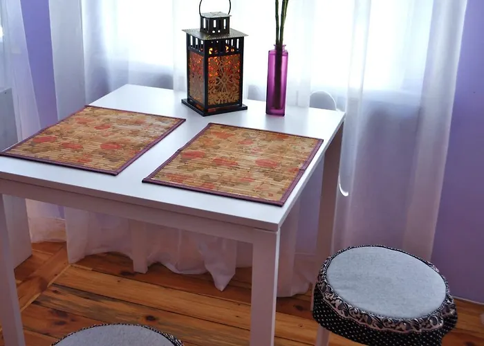 快乐之家旅馆 *