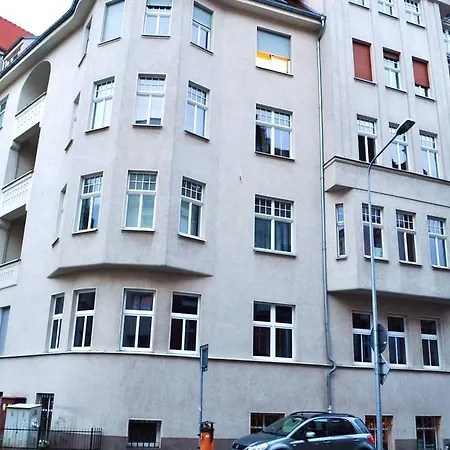 Happy House Хостел