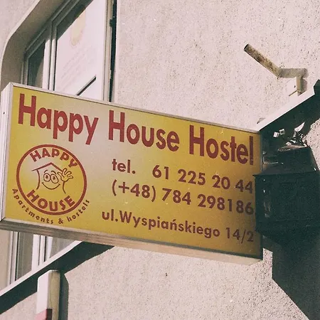 Happy House Vandrerhjem Poznań