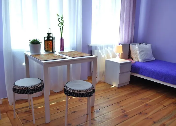 Happy House بيت شباب بوزنان