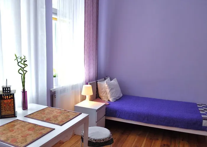 Hostel Happy House *