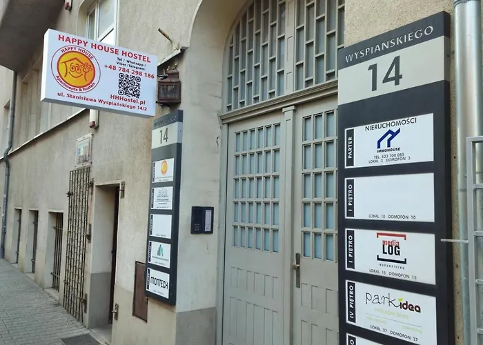 Happy House بيت شباب *