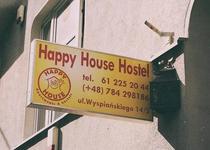Happy House بيت شباب بوزنان